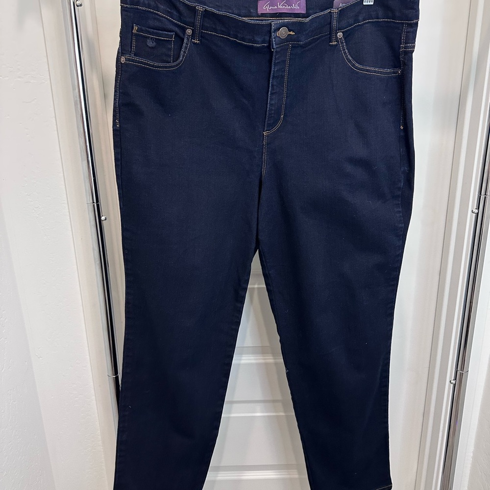 Gloria Vanderbilt Women's Navy Skinny Jeans